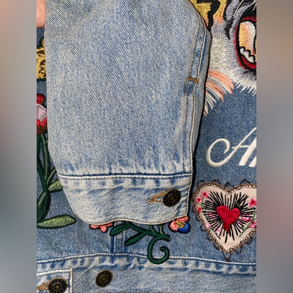 Authentic Shearling GUCCI Embroidered Denim Jacket - Picture 11 of 15
